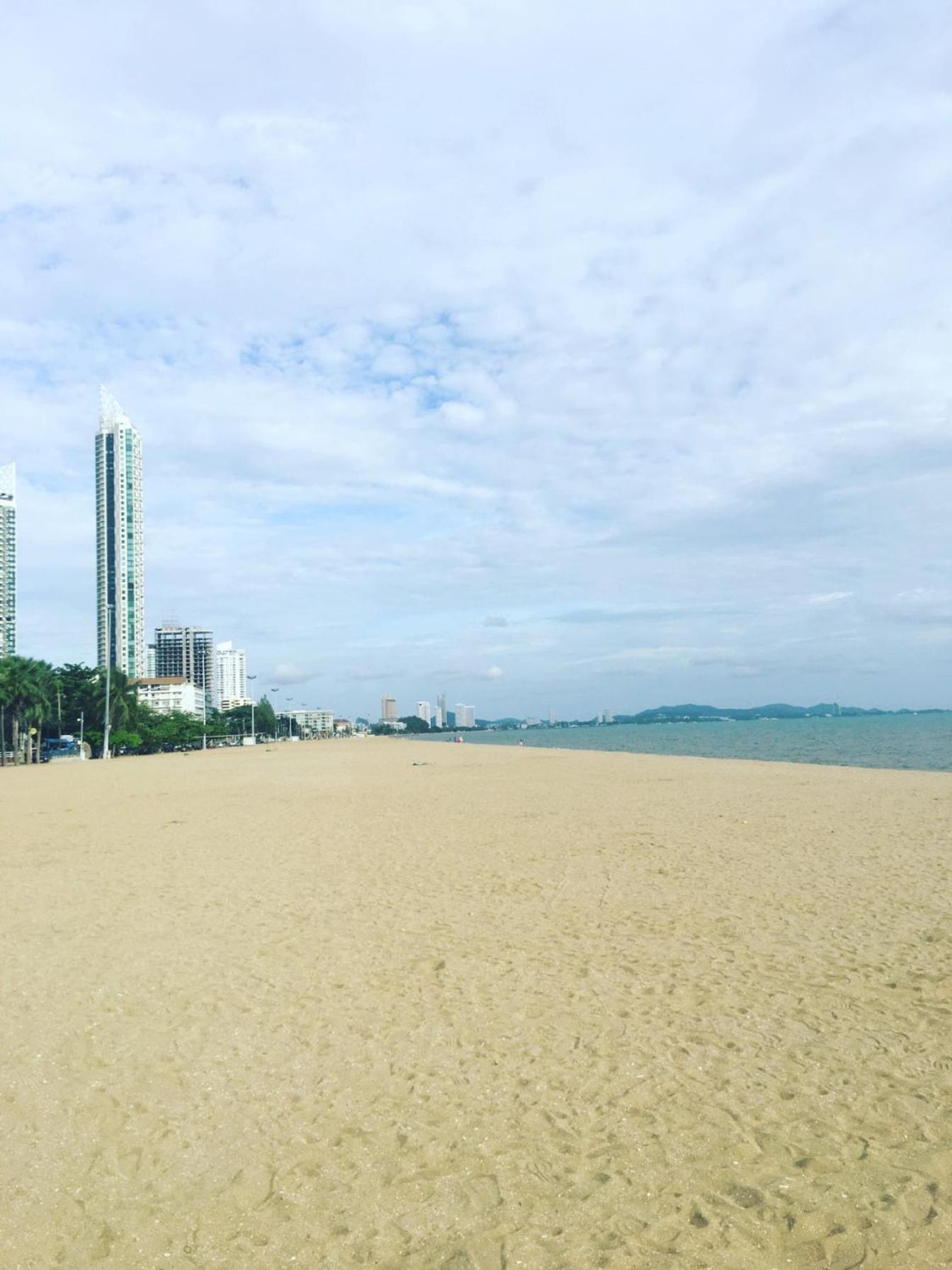 1 Bedroom Seaview Jomtein 9Th جومتين بيتش المظهر الخارجي الصورة
